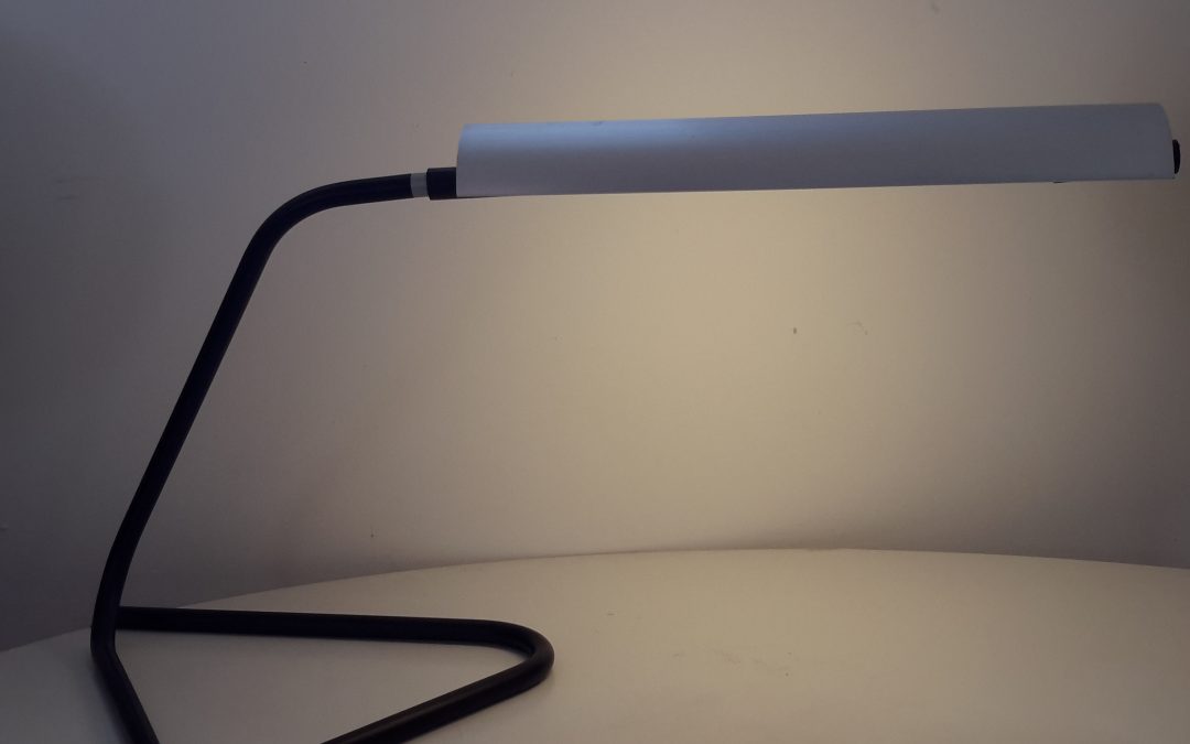 Lampe Achille Castiglioni tubino Flos