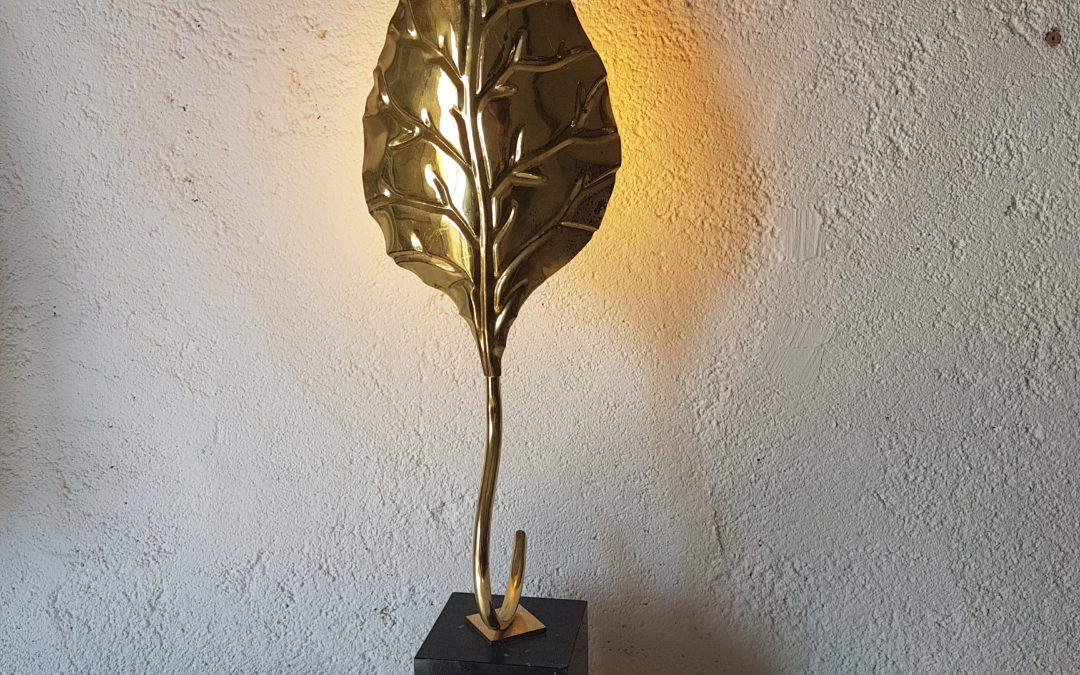 Lampe feuille dorée