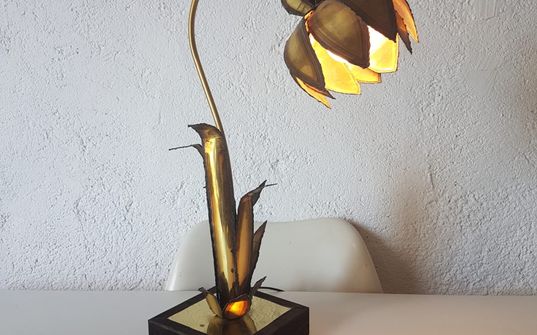 Lampe fleur jonc